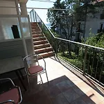 Hundefreundliches Studio-apartment Nur 80 Meter Zum Mit Pool Apartamento