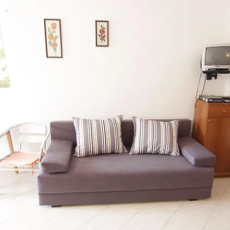 Apartamento Hundefreundliches Studio-apartment Nur 80 Meter Zum Mit Pool Crikvenica