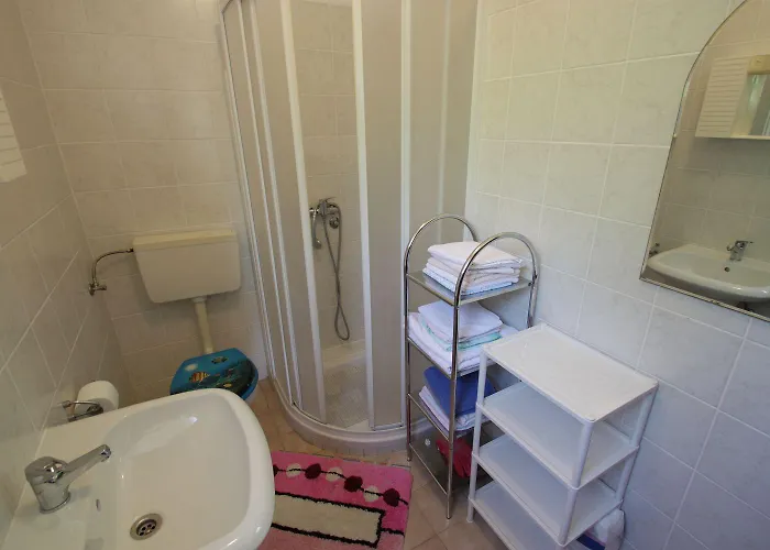 Hundefreundliches Studio-apartment Nur 80 Meter Zum Mit Pool Lejlighed Crikvenica