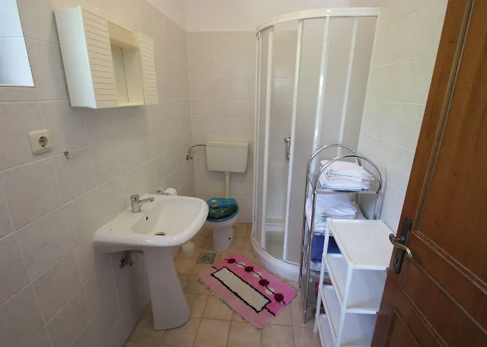 Hundefreundliches Studio-apartment Nur 80 Meter Zum Mit Pool شقة تْسْغيكفانِتْسا